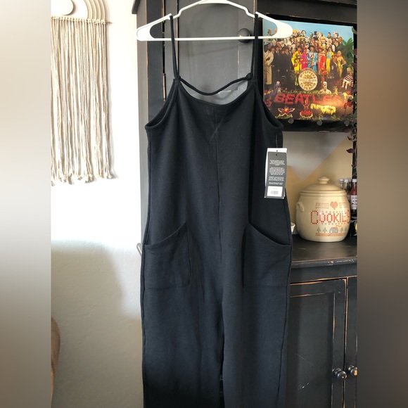NWT Women’s Glyder Effortless Jumpsuit in black size large - Picture 7 of 15